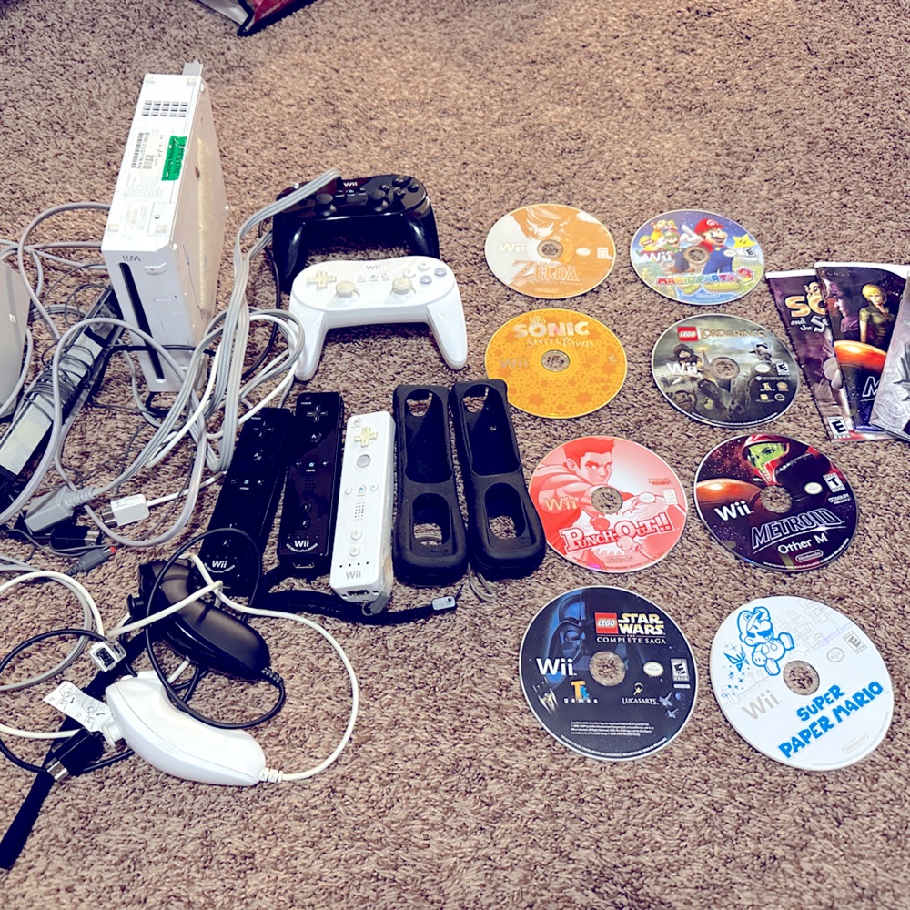 Nintendo Wii bundle - console, controllers and games